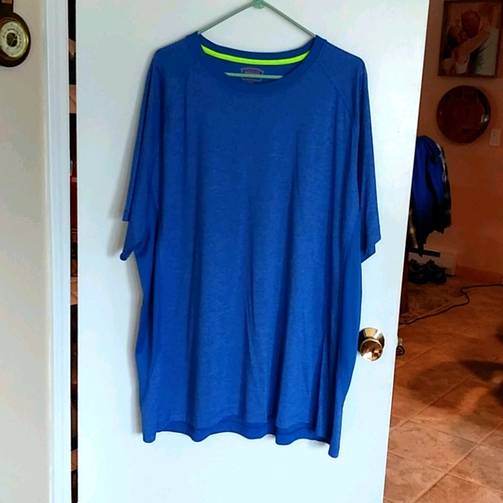 Men's T shirt